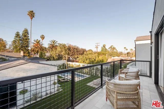 $4,995,000 | 11621 Hesby Street, Valley Village, CA 91601