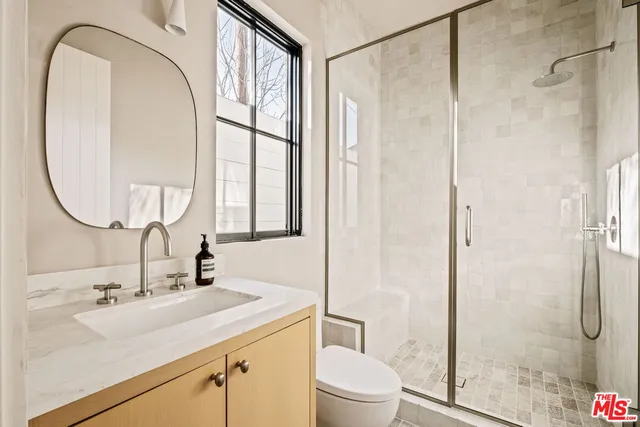 $4,995,000 | 11621 Hesby Street, Valley Village, CA 91601