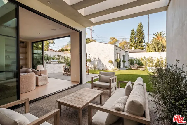 $4,995,000 | 11621 Hesby Street, Valley Village, CA 91601