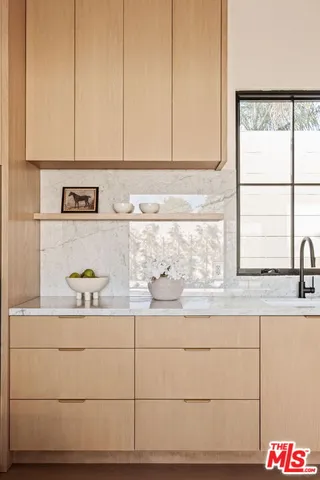 $4,995,000 | 11621 Hesby Street, Valley Village, CA 91601