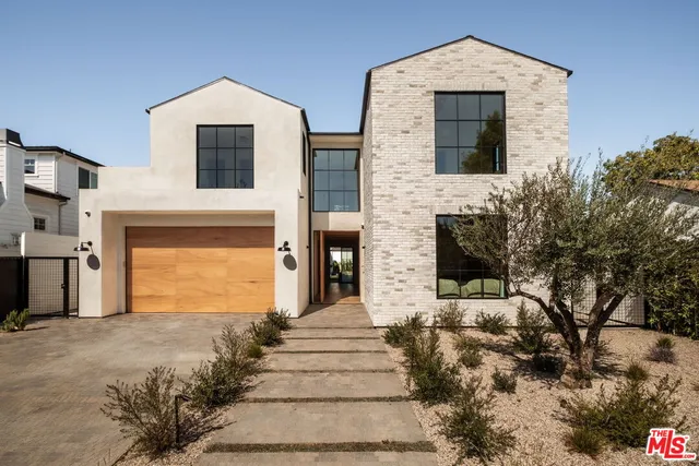 $4,995,000 | 11621 Hesby Street, Valley Village, CA 91601