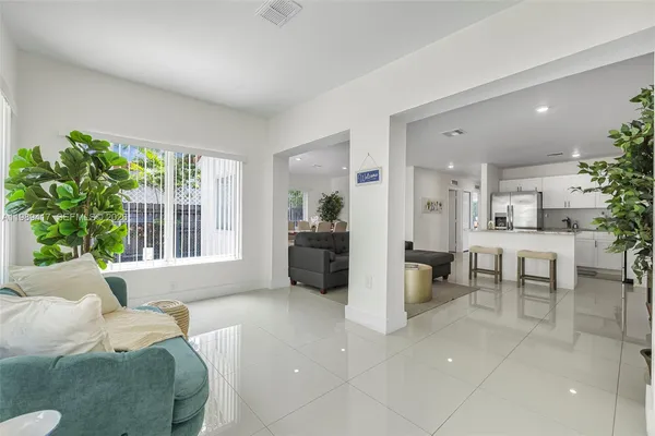 $7,500 | 1924 Southwest 20th Street, Miami, FL 33145