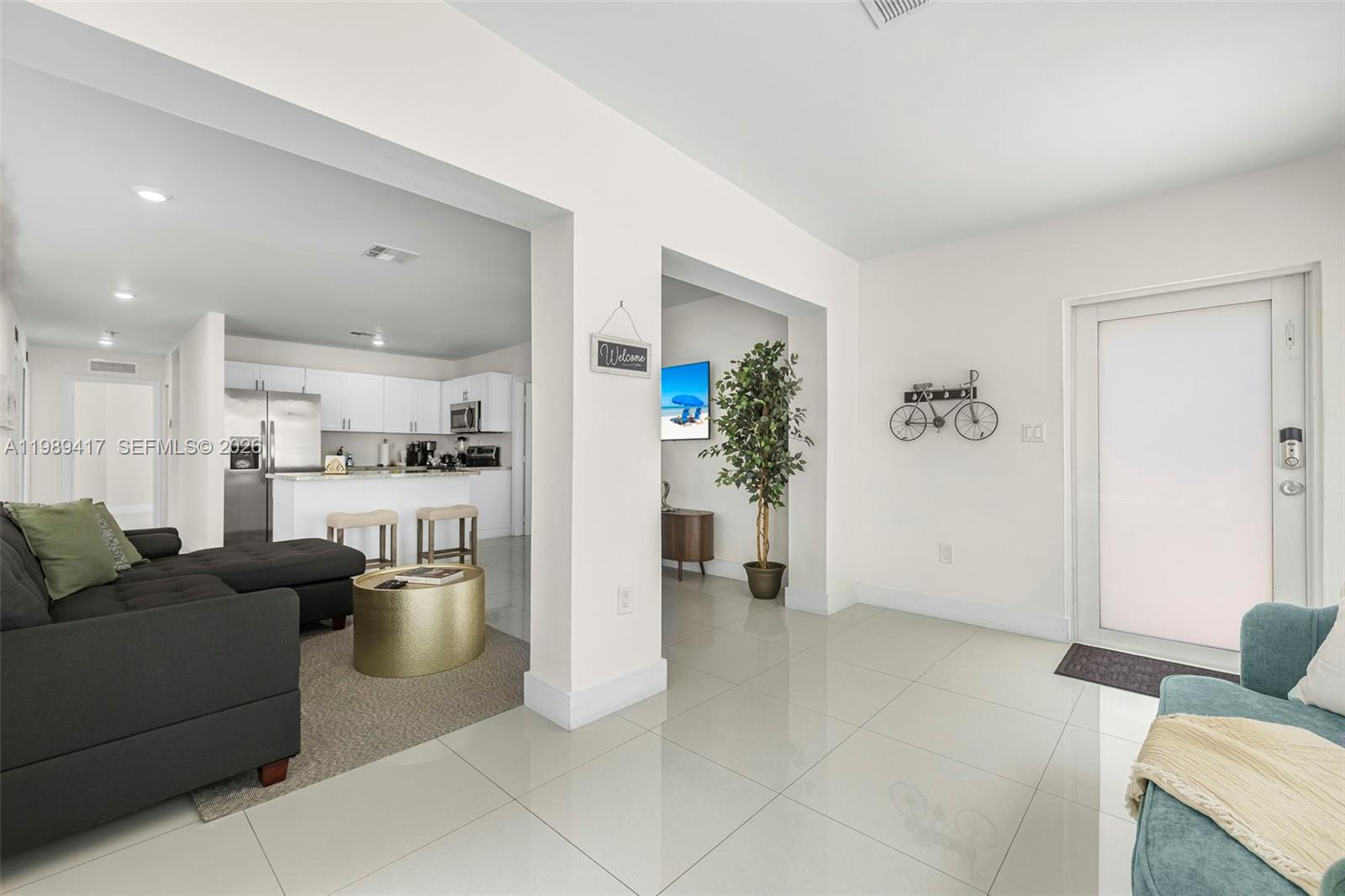 1924 Southwest 20th Street Miami, FL 33145 - Photo 6 of 68