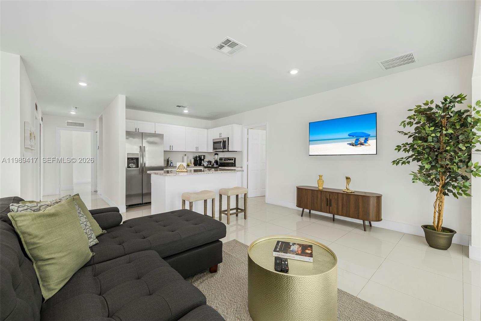 1924 Southwest 20th Street Miami, FL 33145 - Photo 9 of 68