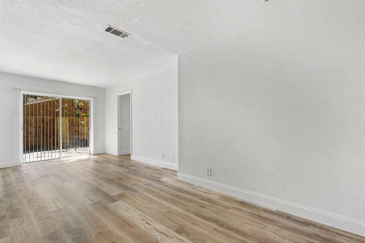 4778 Gladiator Circle Greenacres, FL 33463 - Photo 11 of 33 012-4778GladiatorCircle-Greenacres-FL-33