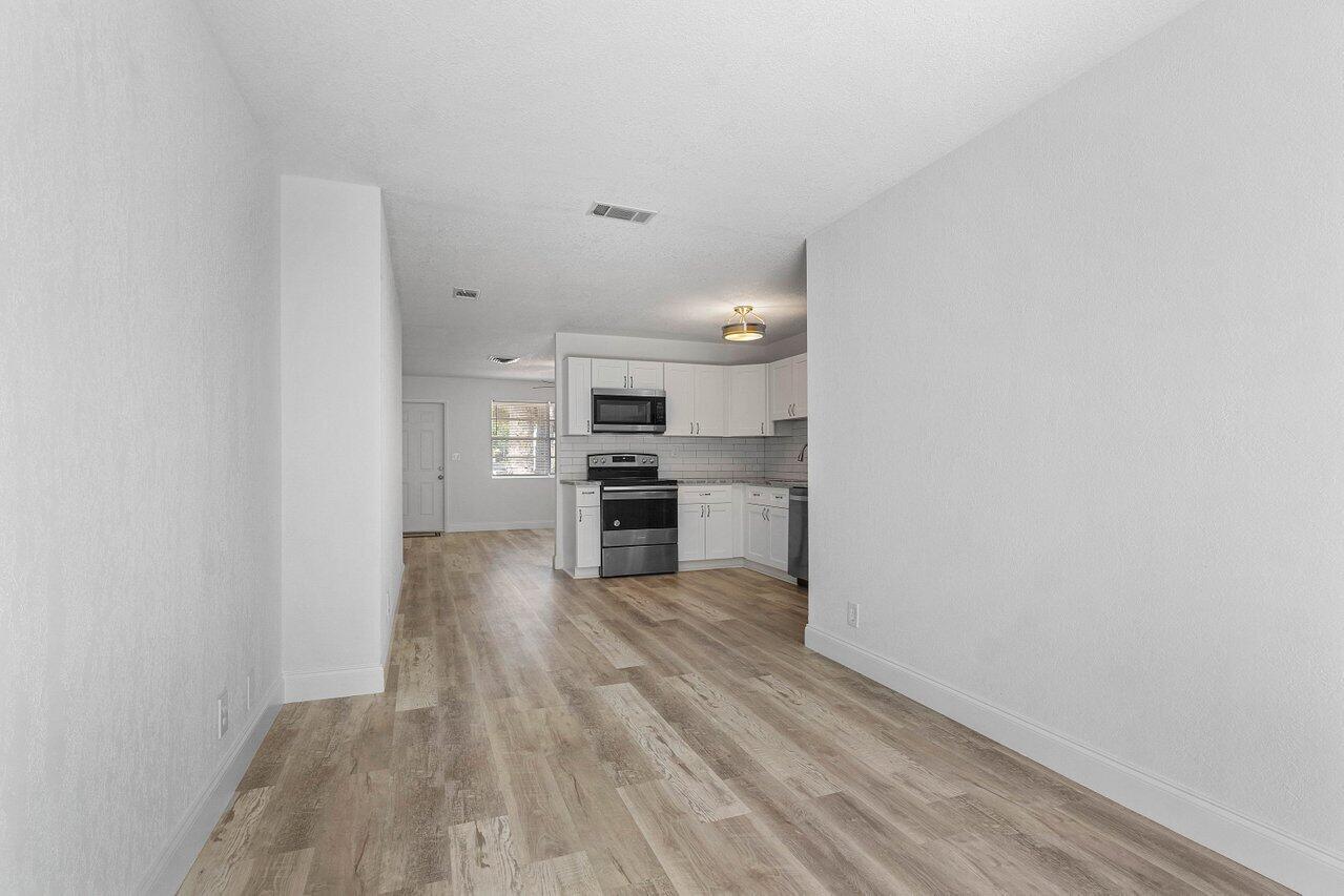 4778 Gladiator Circle Greenacres, FL 33463 - Photo 15 of 33 016-4778GladiatorCircle-Greenacres-FL-33