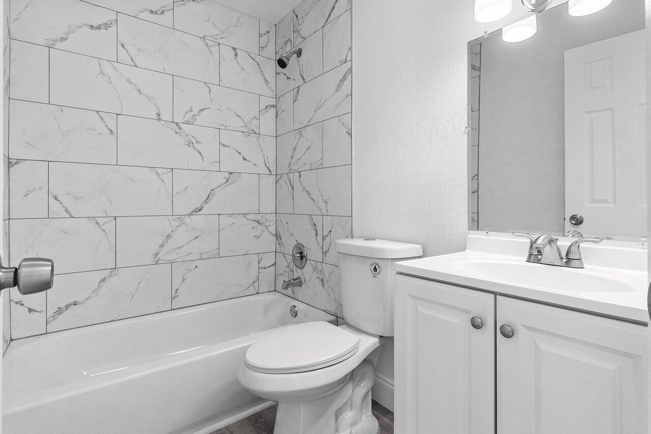 4778 Gladiator Circle Greenacres, FL 33463 - Photo 16 of 33 017-4778GladiatorCircle-Greenacres-FL-33