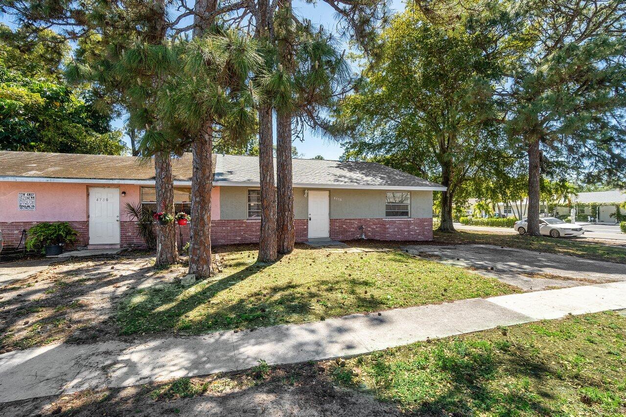 4778 Gladiator Circle Greenacres, FL 33463 - Photo 2 of 33 003-4778GladiatorCircle-Greenacres-FL-33