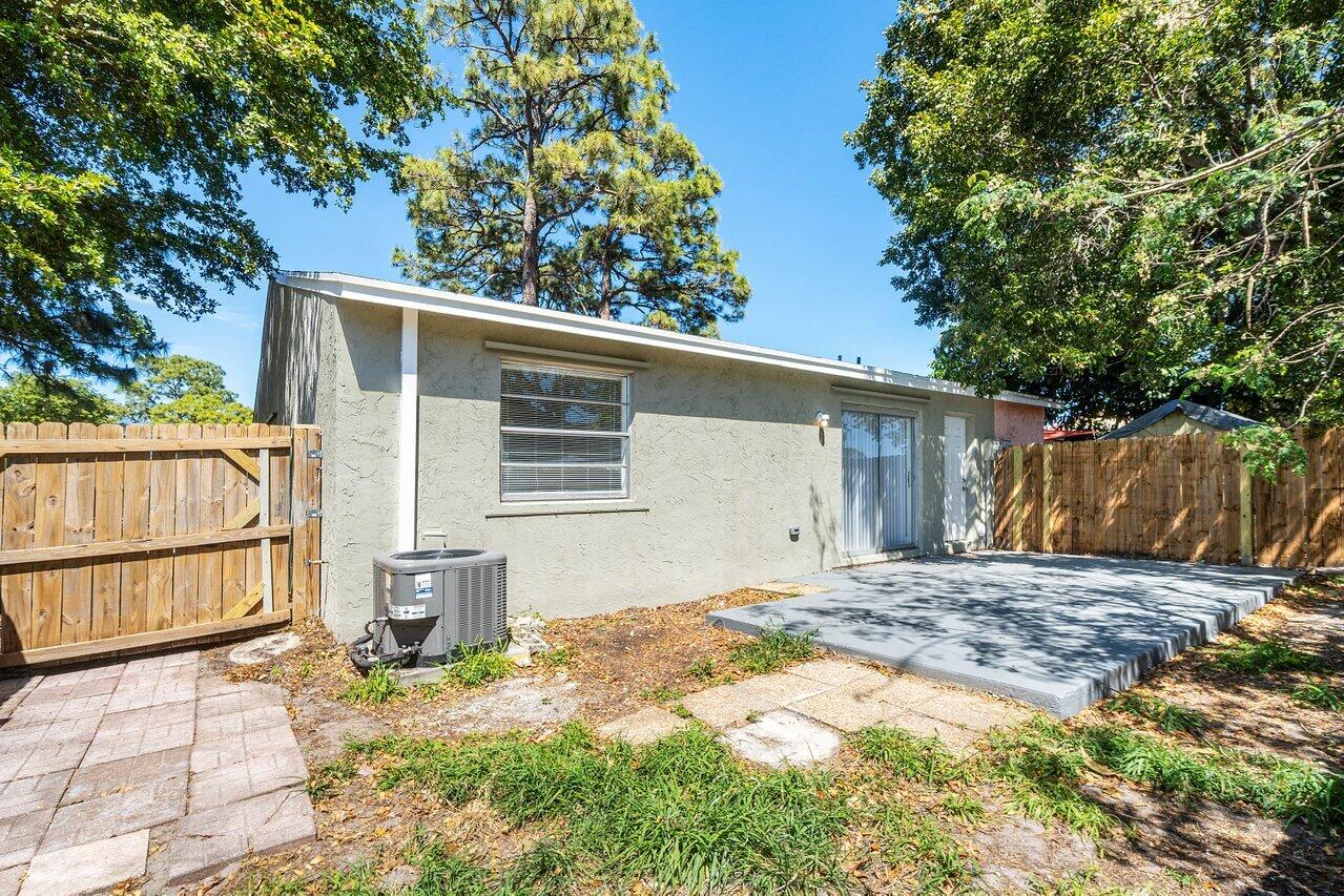 4778 Gladiator Circle Greenacres, FL 33463 - Photo 28 of 33 030-4778GladiatorCircle-Greenacres-FL-33