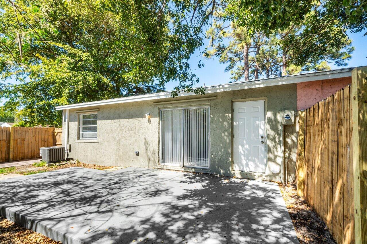 4778 Gladiator Circle Greenacres, FL 33463 - Photo 29 of 33 031-4778GladiatorCircle-Greenacres-FL-33