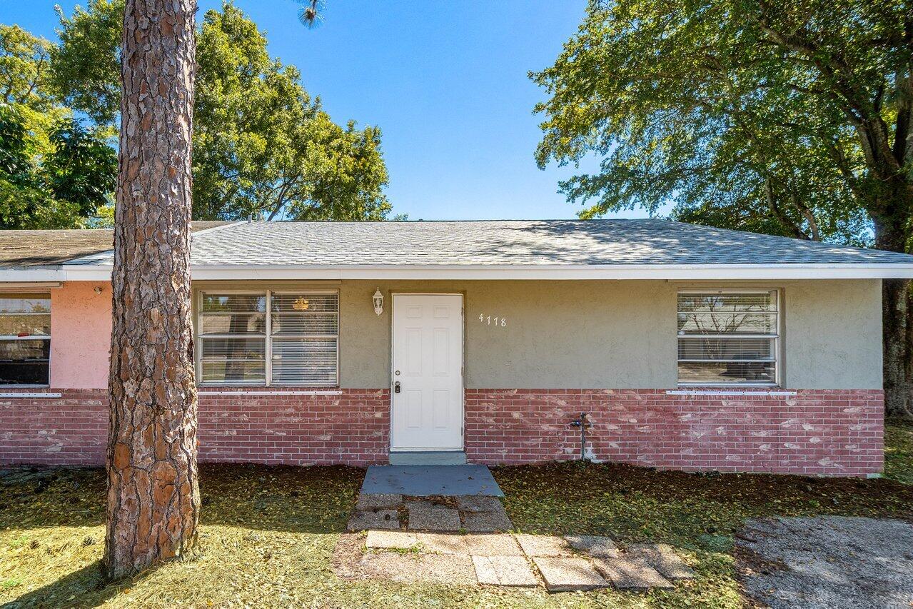 4778 Gladiator Circle Greenacres, FL 33463 - Photo 3 of 33 004-4778GladiatorCircle-Greenacres-FL-33