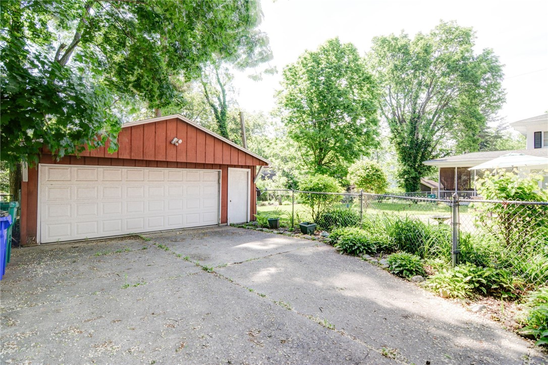 616 South Seigel Street Decatur, IL 62522 - Photo 5 of 40