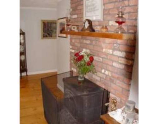 175 Old Oaken Bucket Road Scituate, MA 02066 - Photo 4 of 13 Gallery Image 4
