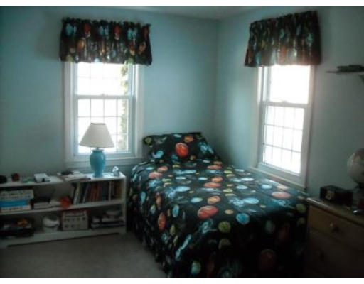 175 Old Oaken Bucket Road Scituate, MA 02066 - Photo 8 of 13 Gallery Image 8
