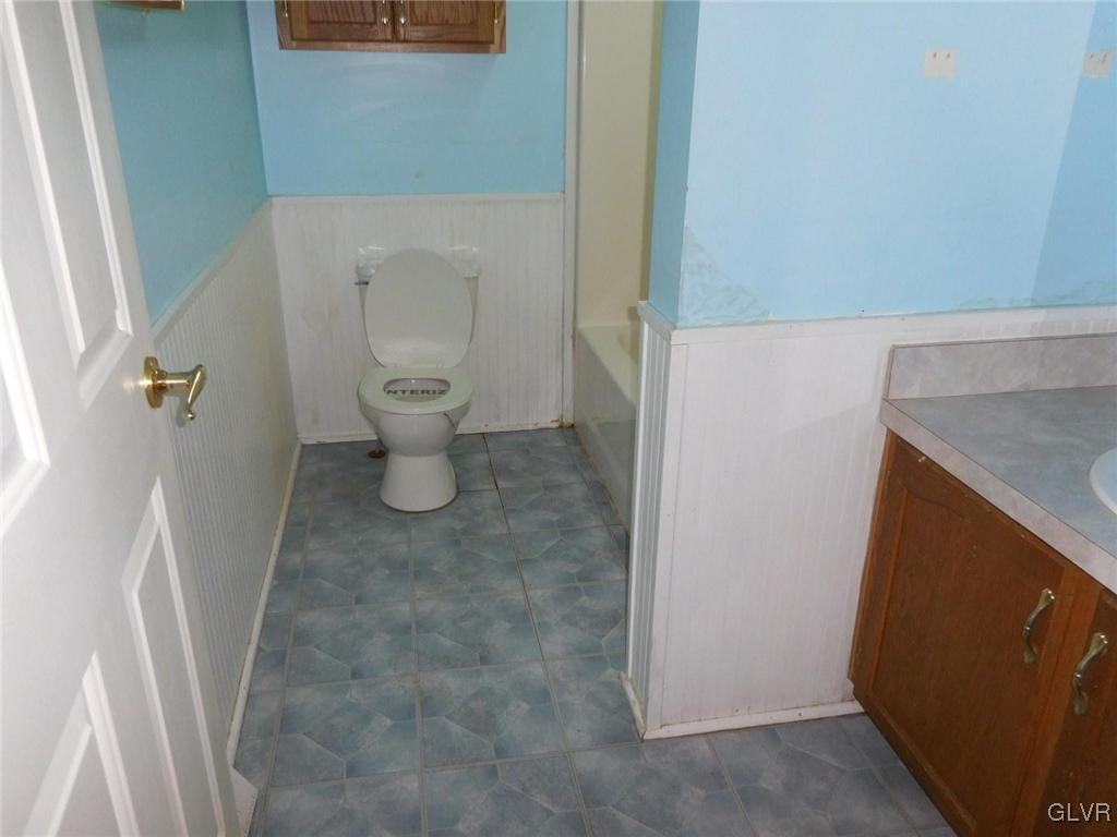 698 Point Phillips Road Bath, PA 18014 - Photo 5 of 10 a bathroom with a toilet and a sink