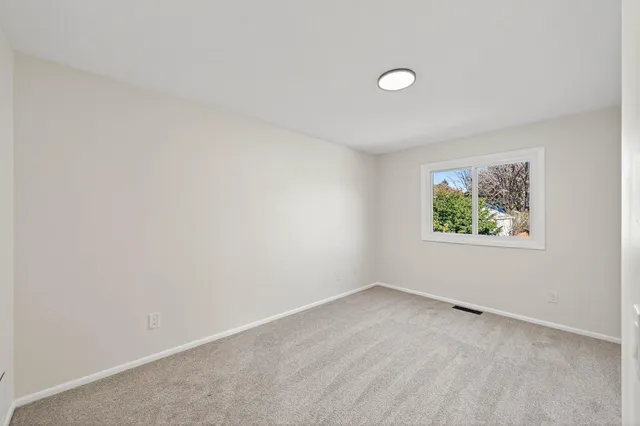 $347,500 | 3432 Lee Avenue North, Crystal, MN 55422