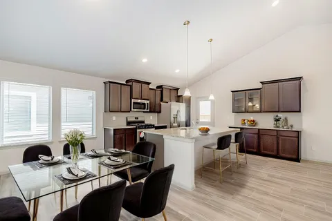 $299,888 | 6447 Escondido Drive, Rosharon, TX 77583