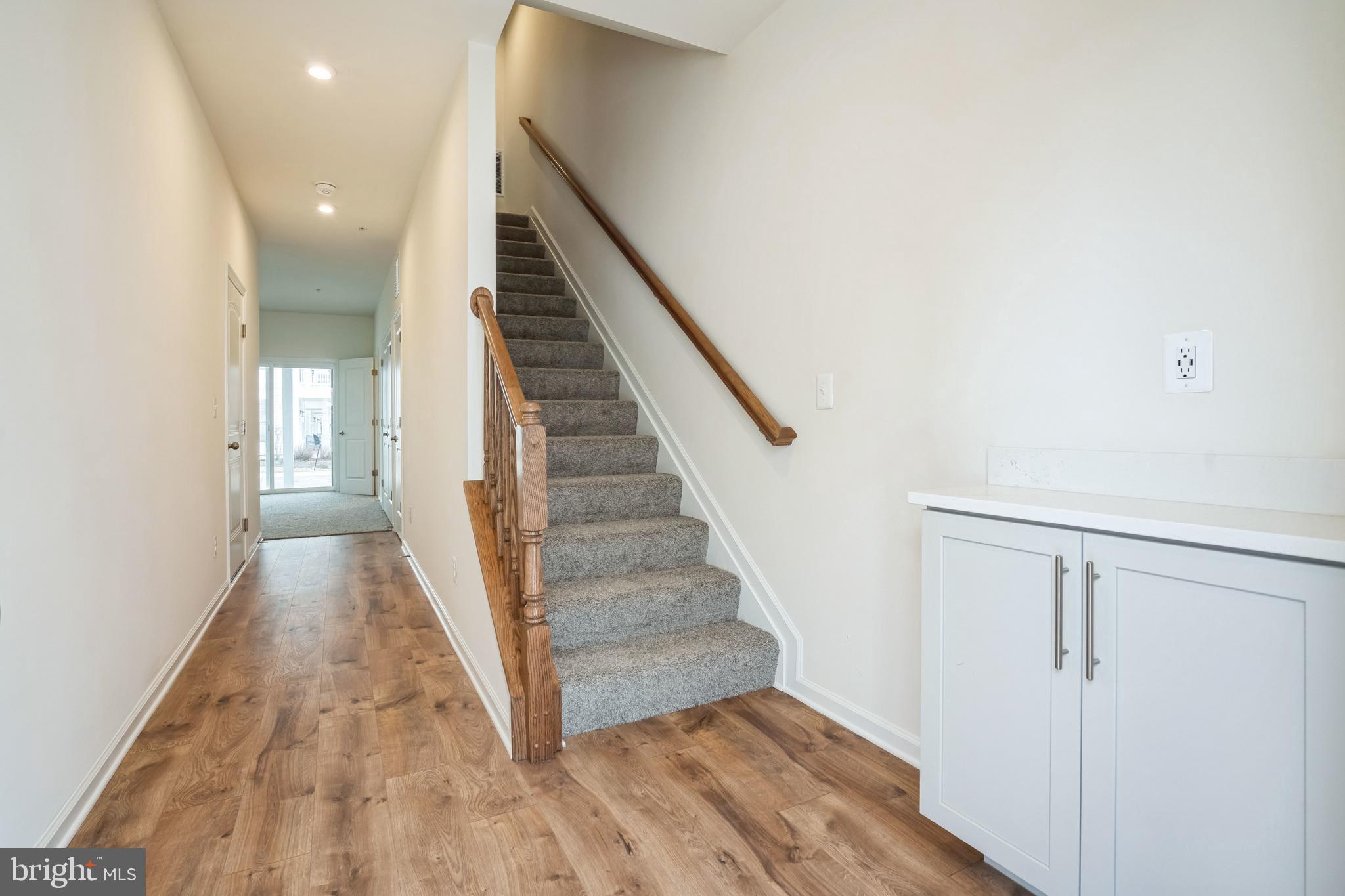 304 Riverside Drive Cambridge, MD 21613 - Photo 3 of 29 Gallery Image 3