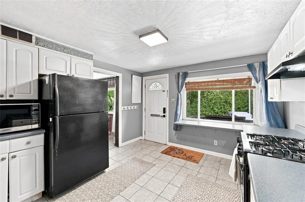 259 Evans City Road Butler, PA 16001 - Photo 12 of 33 Gallery Image 12
