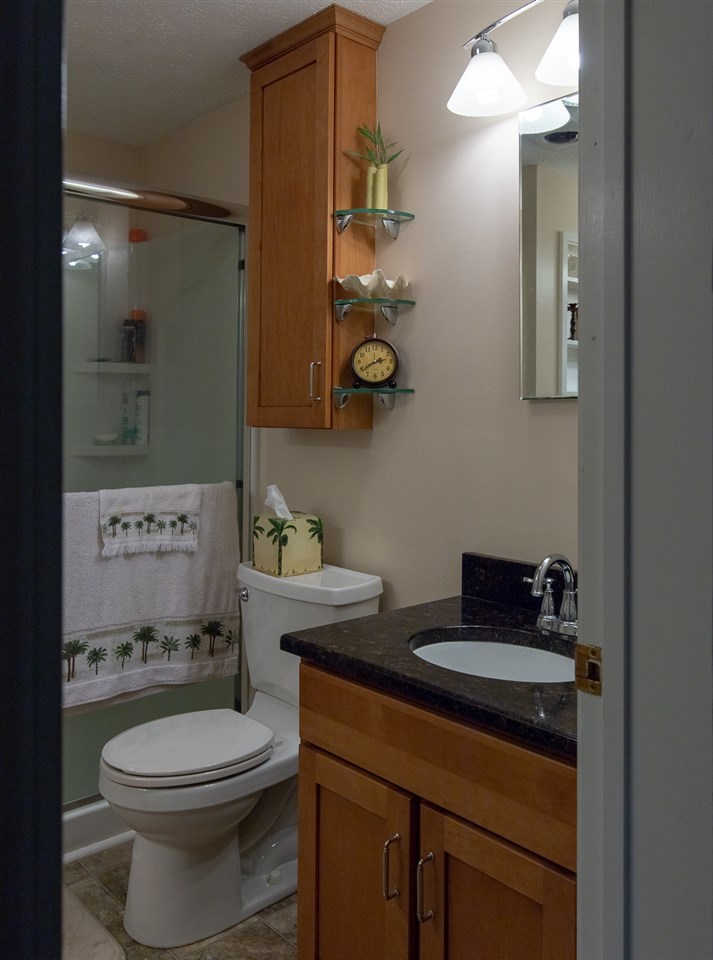 371 Winding Pond Road, Unit 371 Londonderry, NH 03053 - Photo 18 of 40 Gallery Image 18