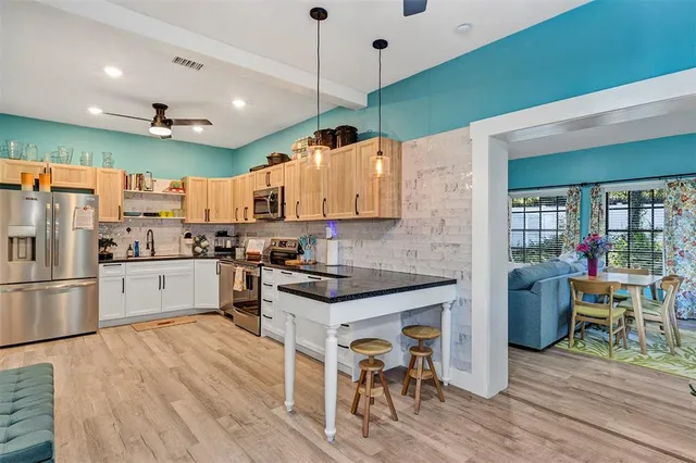 $749,250 | 5520 Northeast 2nd Lane, Ocala, FL 34470