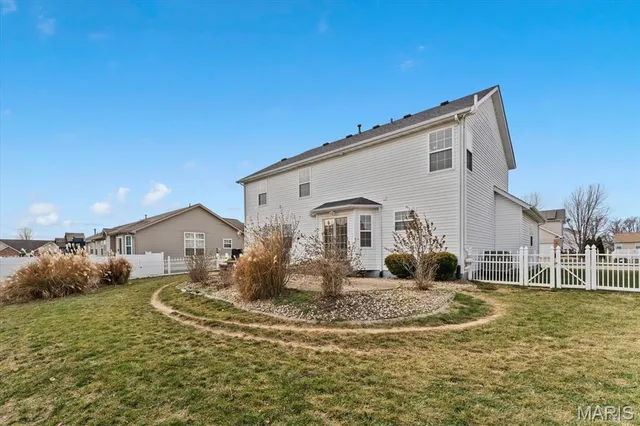 $390,000 | 3108 Birmingham Drive, Glen Carbon, IL 62034