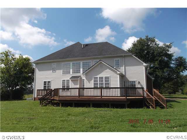 4820 Hickory Road Petersburg, VA 23803 - Photo 3 of 24 Exterior Back