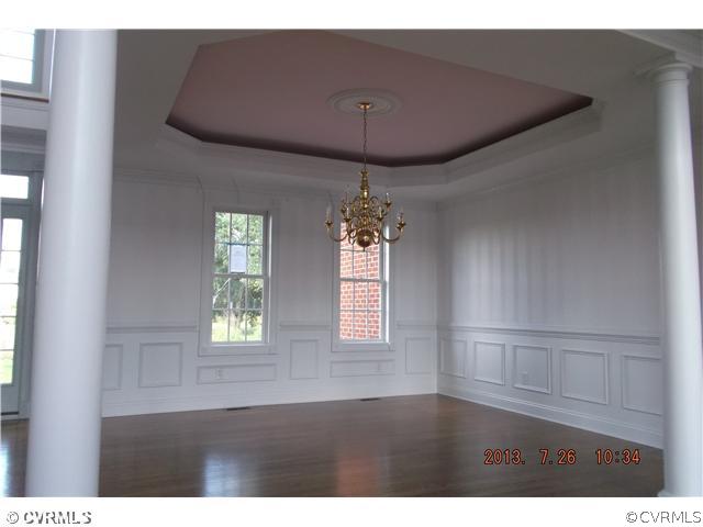 4820 Hickory Road Petersburg, VA 23803 - Photo 9 of 24 Dining Room