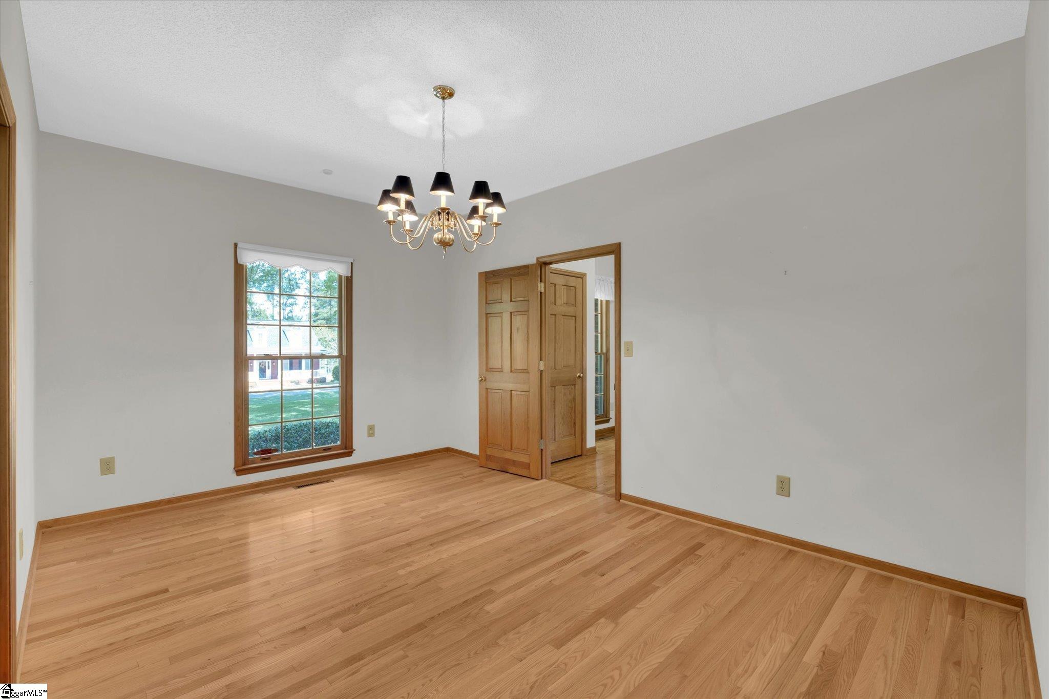 304 Dixon Street Clinton, SC 29325 - Photo 17 of 49