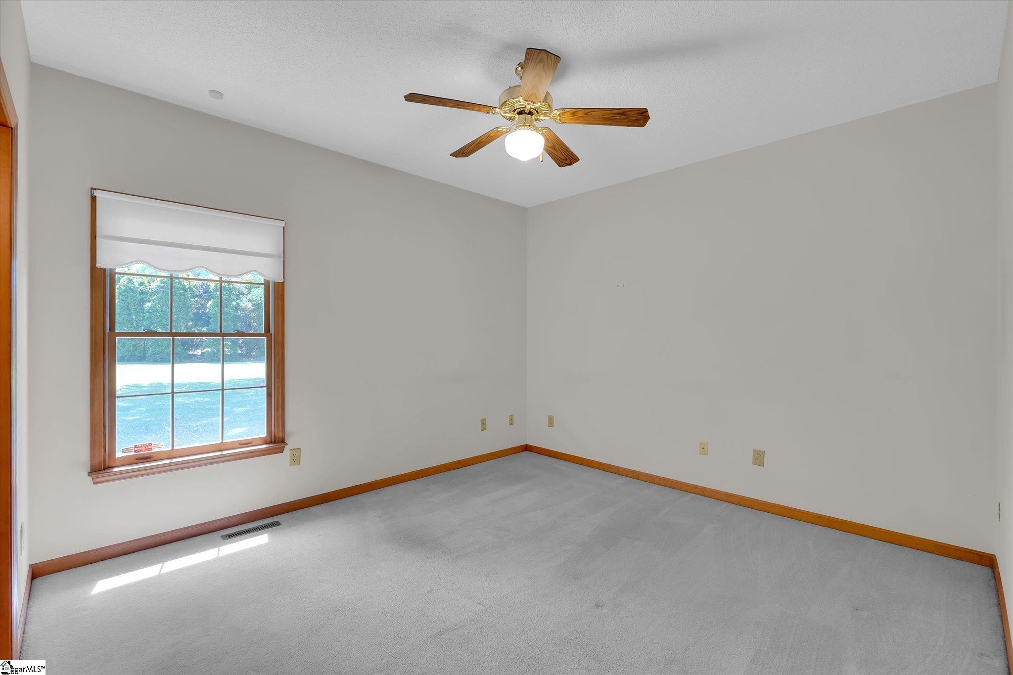 304 Dixon Street Clinton, SC 29325 - Photo 22 of 49