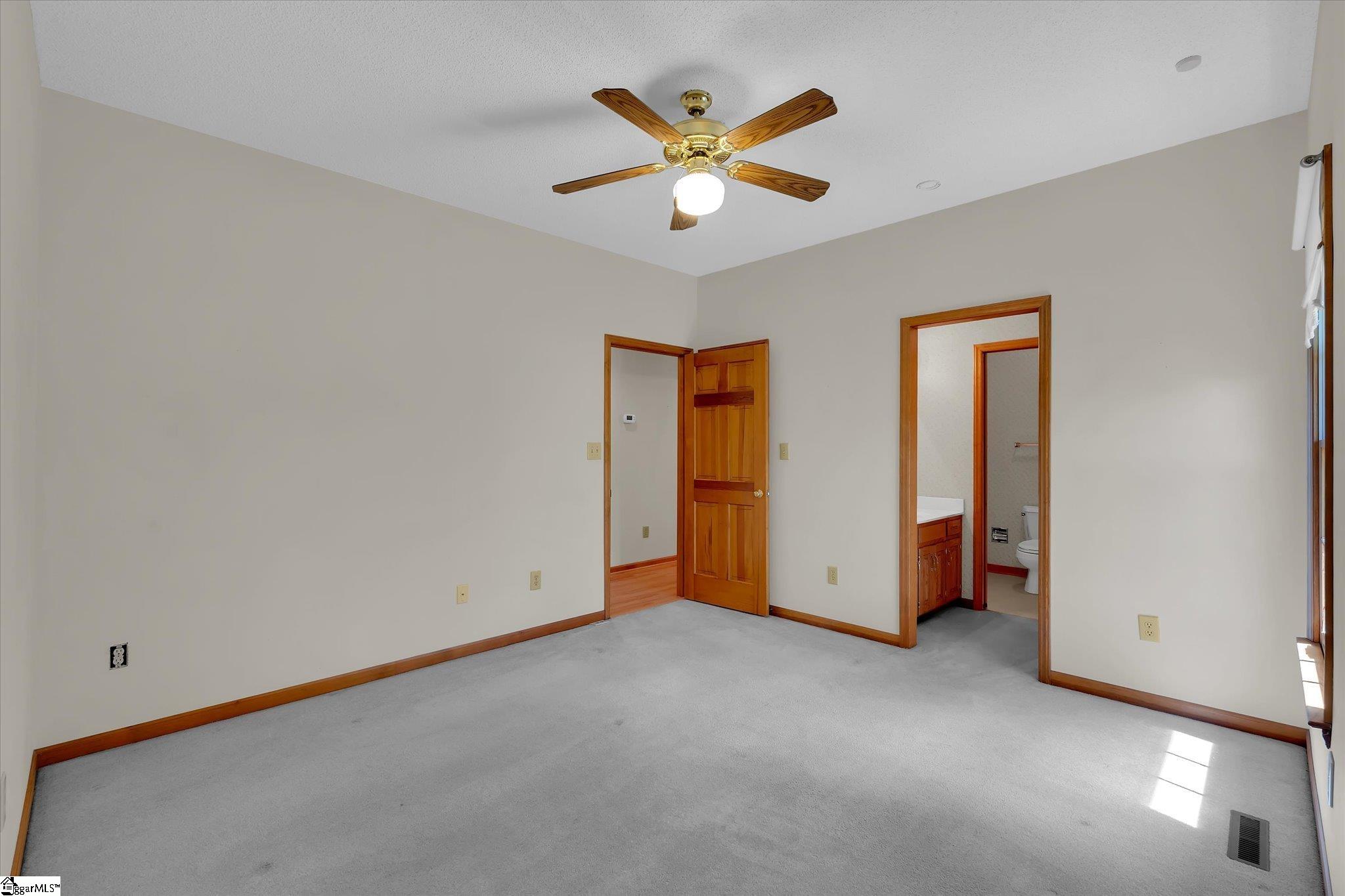 304 Dixon Street Clinton, SC 29325 - Photo 23 of 49