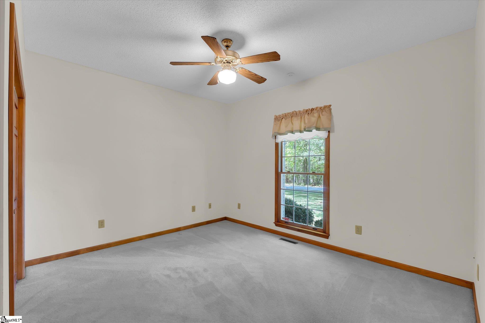 304 Dixon Street Clinton, SC 29325 - Photo 26 of 49