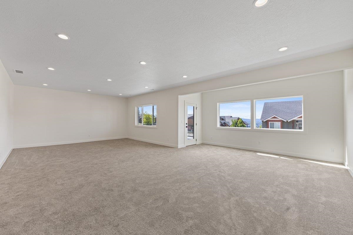 8930 East Ridgeline Lane Spokane, WA 99217 - Photo 30 of 46