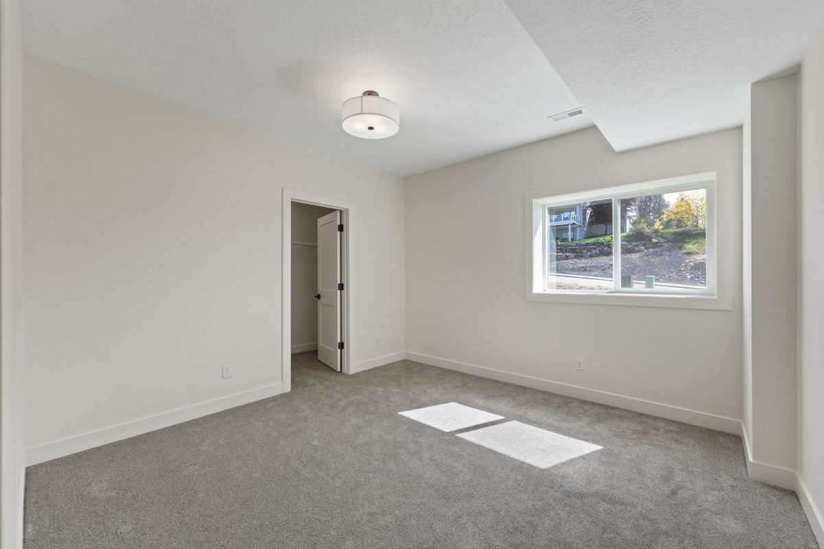 8930 East Ridgeline Lane Spokane, WA 99217 - Photo 33 of 46