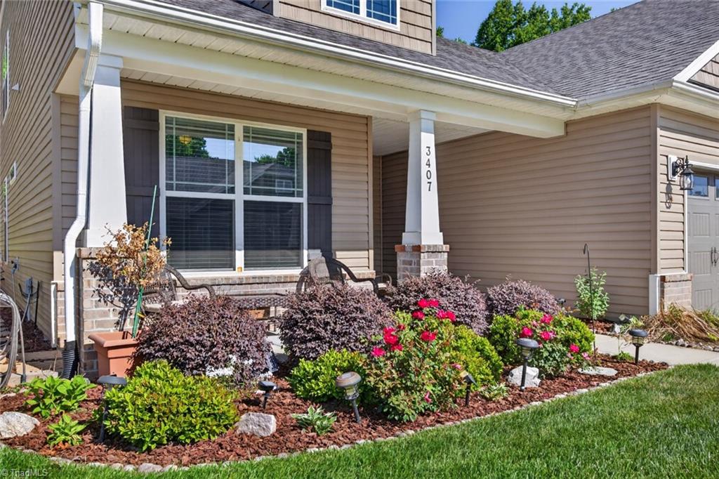 3407 Amber Meadows Road High Point, NC 27265 - Photo 4 of 45