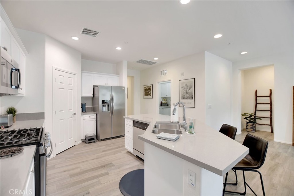 383 Song Bird Beaumont, CA 92223 - Photo 13 of 32