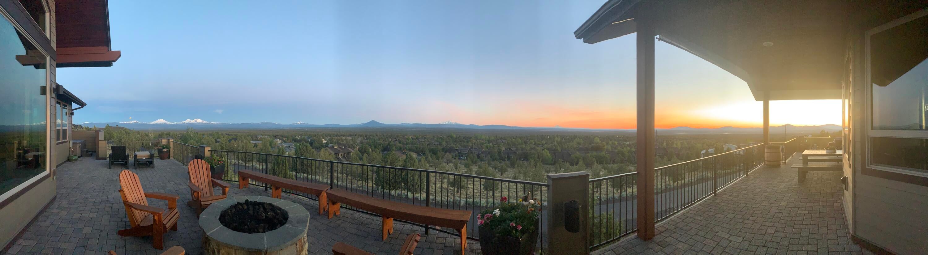914 Highland View Loop Redmond, OR 97756 - Photo 2 of 50 panoramic view from deck