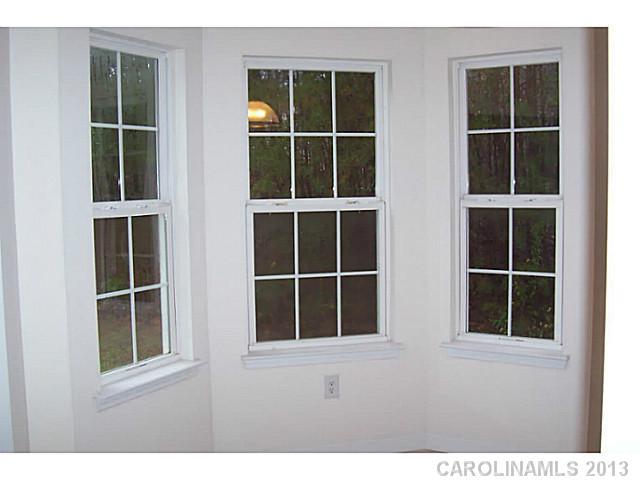 8125 Pozzi Road Charlotte, NC 28216 - Photo 3 of 10 Gallery Image 3
