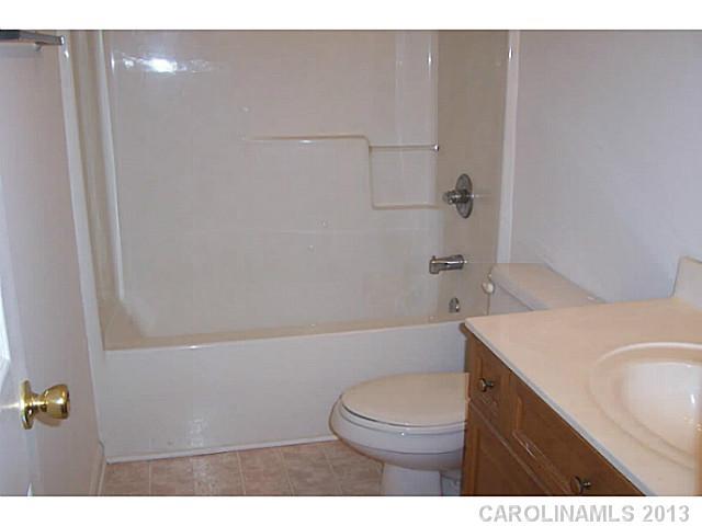 8125 Pozzi Road Charlotte, NC 28216 - Photo 7 of 10 Gallery Image 7