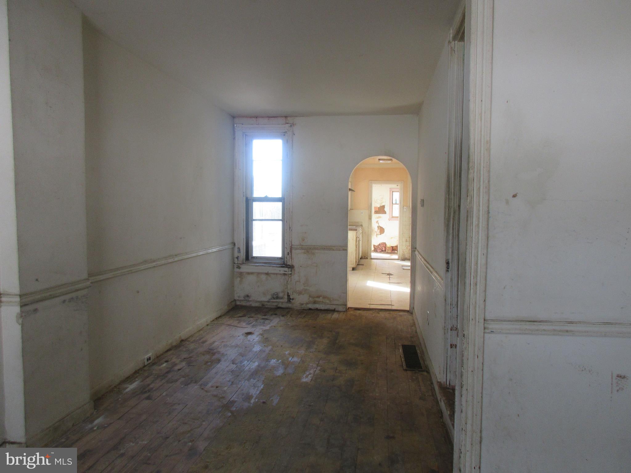 2134 Kutztown Road Reading, PA 19605 - Photo 2 of 11 Gallery Image 2