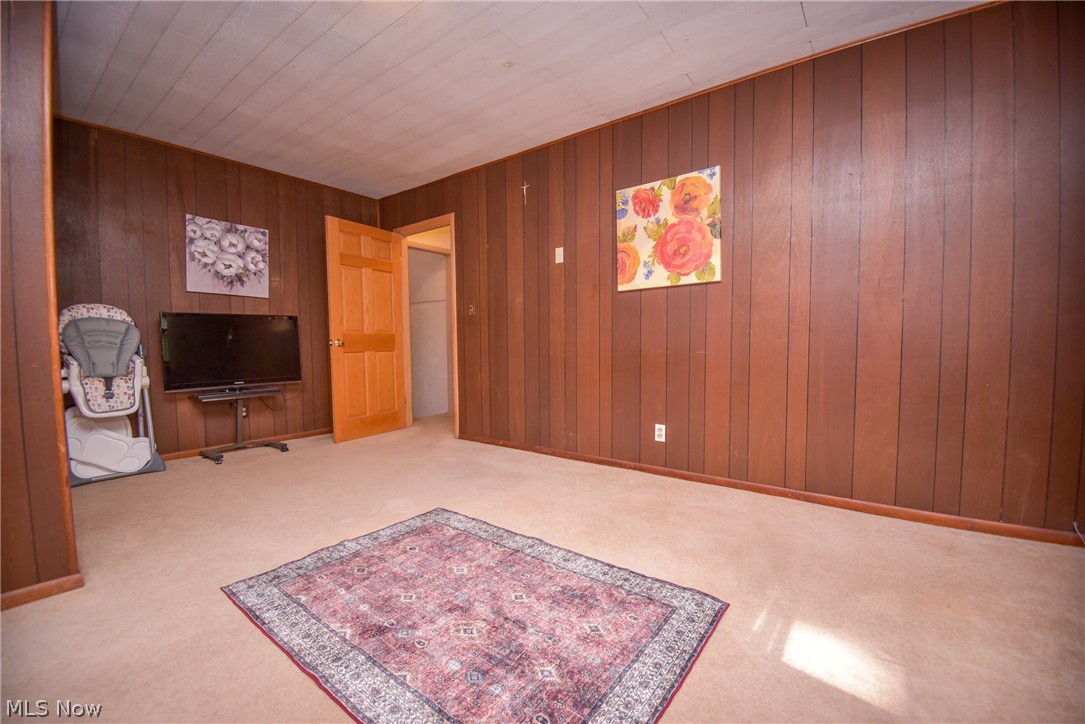 1683 Ridge Road Hinckley, OH 44233 - Photo 26 of 49 Bedroom 3