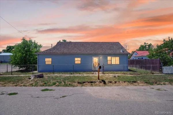$279,000 | 505 2nd Avenue, Deer Trail, CO 80105