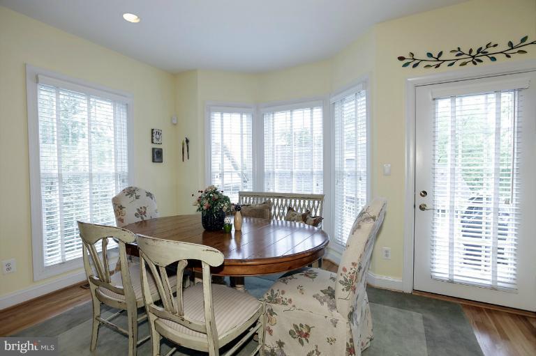 5204 Wissioming Road Bethesda, MD 20816 - Photo 10 of 18 Kitchen