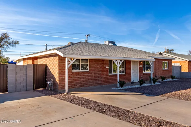 $409,900 | 1061 West 5th Street, Mesa, AZ 85201