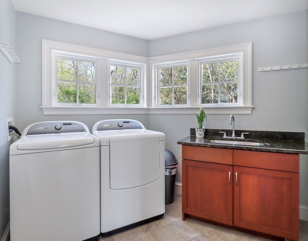 41 Brooks Road Lincoln, MA 01773 - Photo 27 of 42