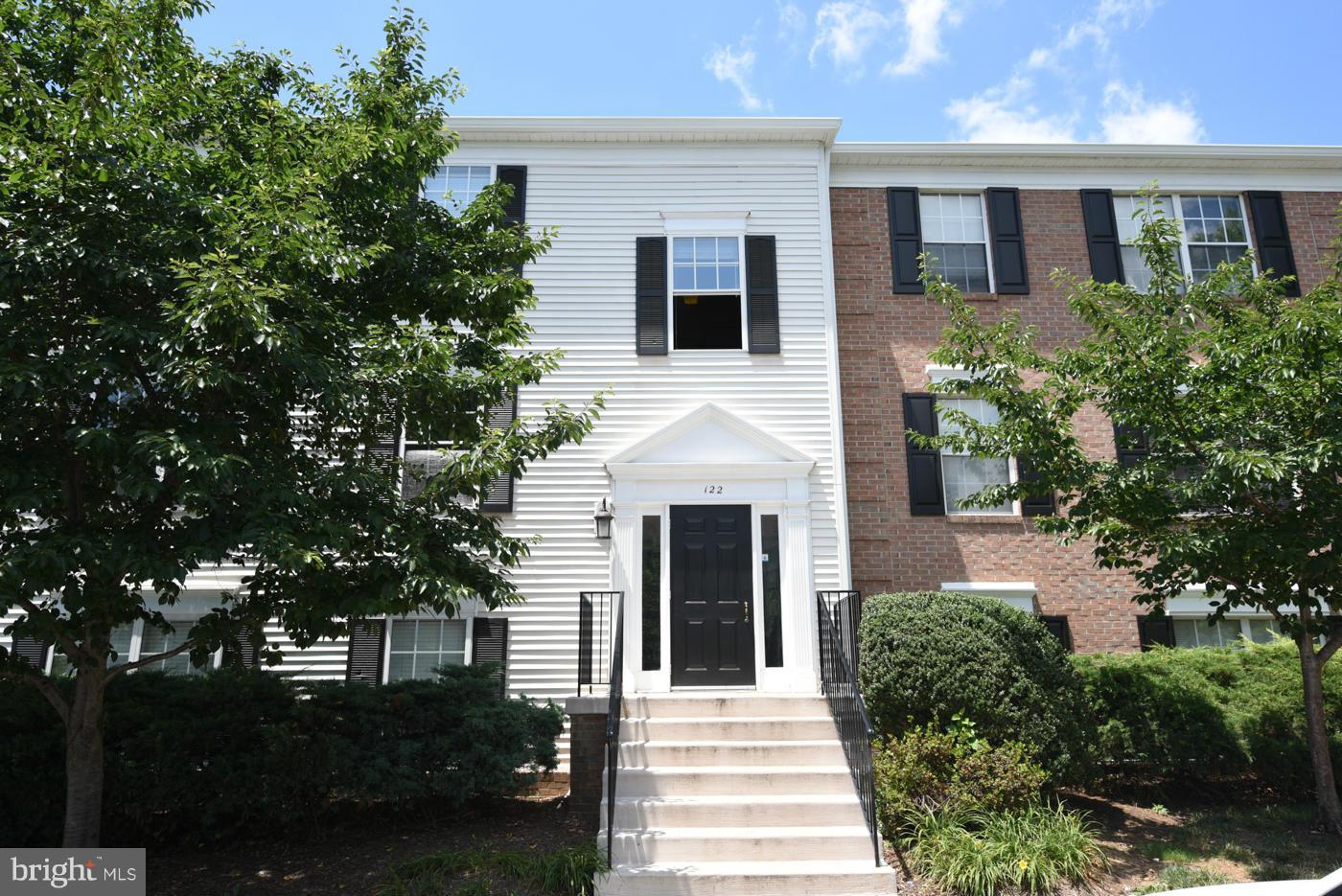 122 Fort Evans Road Southeast, Unit 140 Leesburg, VA 20175 - Photo 1 of 26 Exterior (Front)
