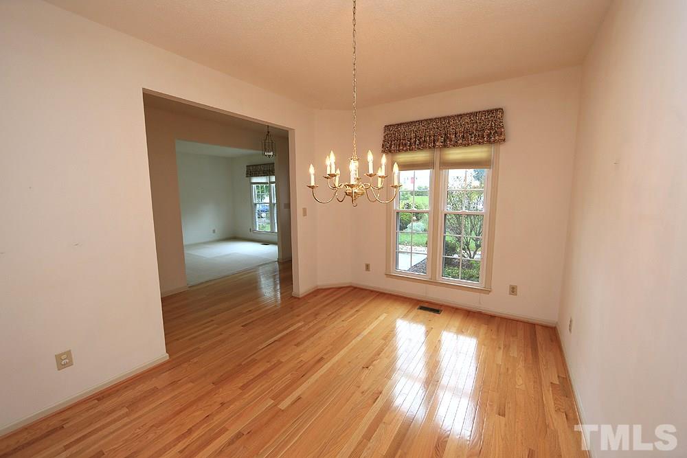 5720 Raddington Street Raleigh, NC 27613 - Photo 3 of 13