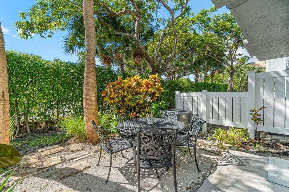 980 Jeffery Street Boca Raton, FL 33487 - Photo 17 of 20 17