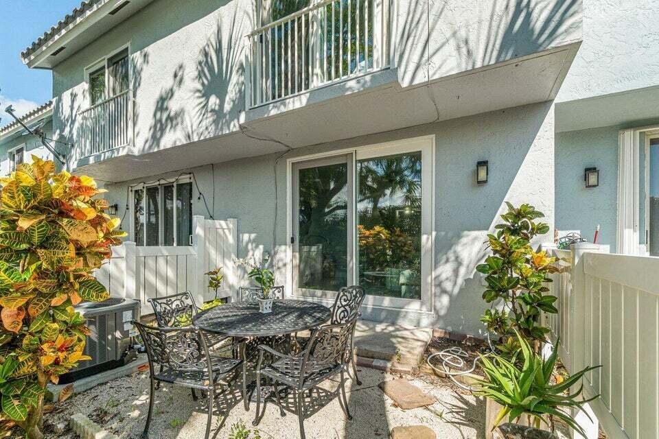 980 Jeffery Street Boca Raton, FL 33487 - Photo 18 of 20 18