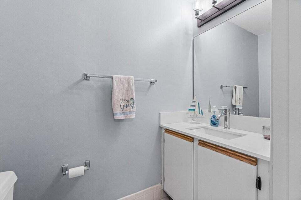 980 Jeffery Street Boca Raton, FL 33487 - Photo 9 of 20 9